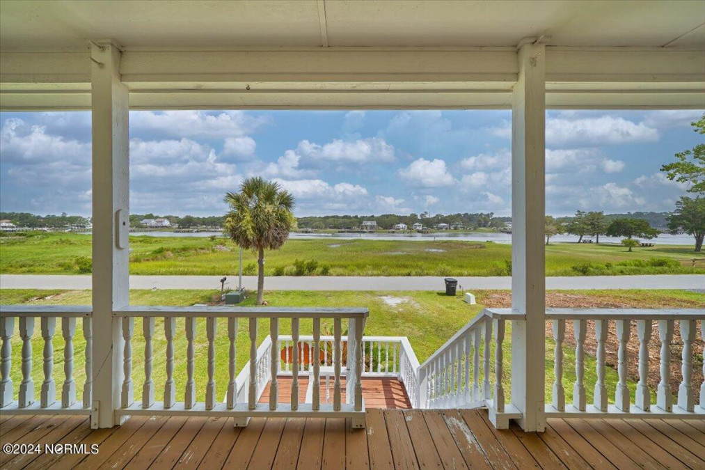 180 Sailfish St Holden Beach, NC 28462