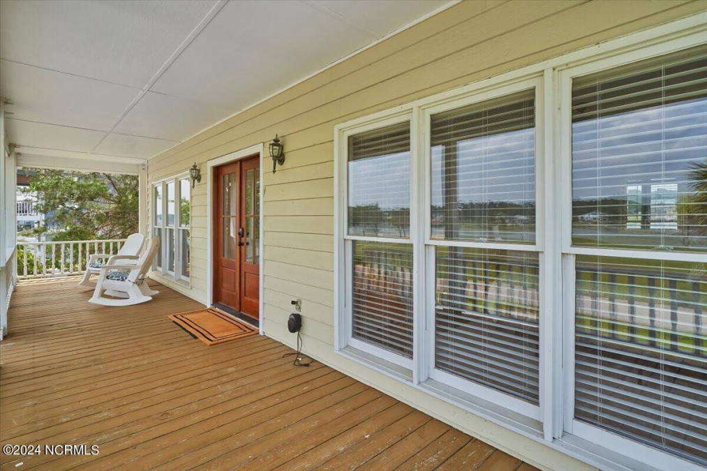 180 Sailfish St Holden Beach, NC 28462