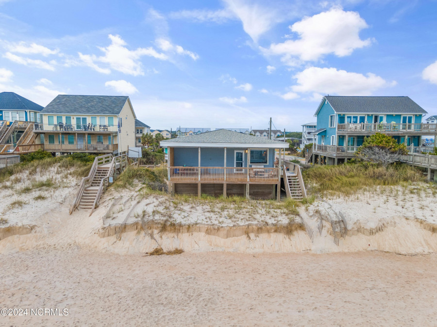 522 Shore Dr Surf City, NC 28445