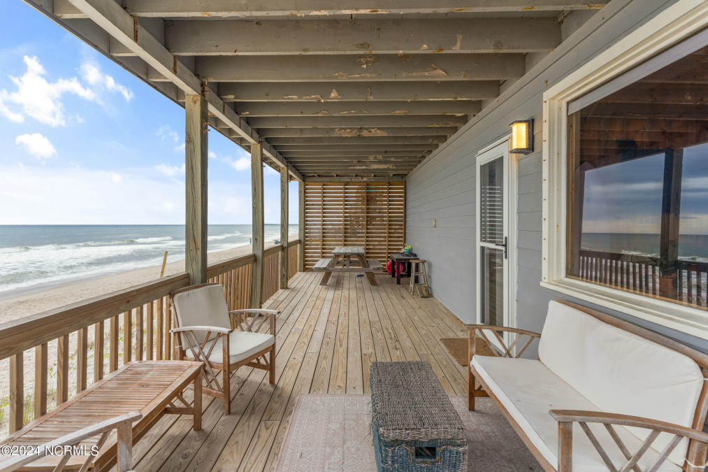 522 Shore Dr Surf City, NC 28445