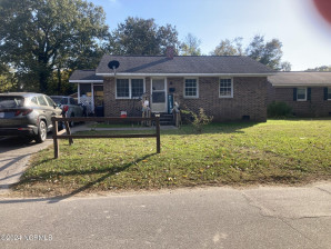 121 Hicks St Edenton, NC 27932