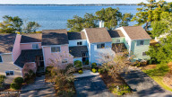 214 Mcginnis Dr Pine Knoll Shores, NC 28512