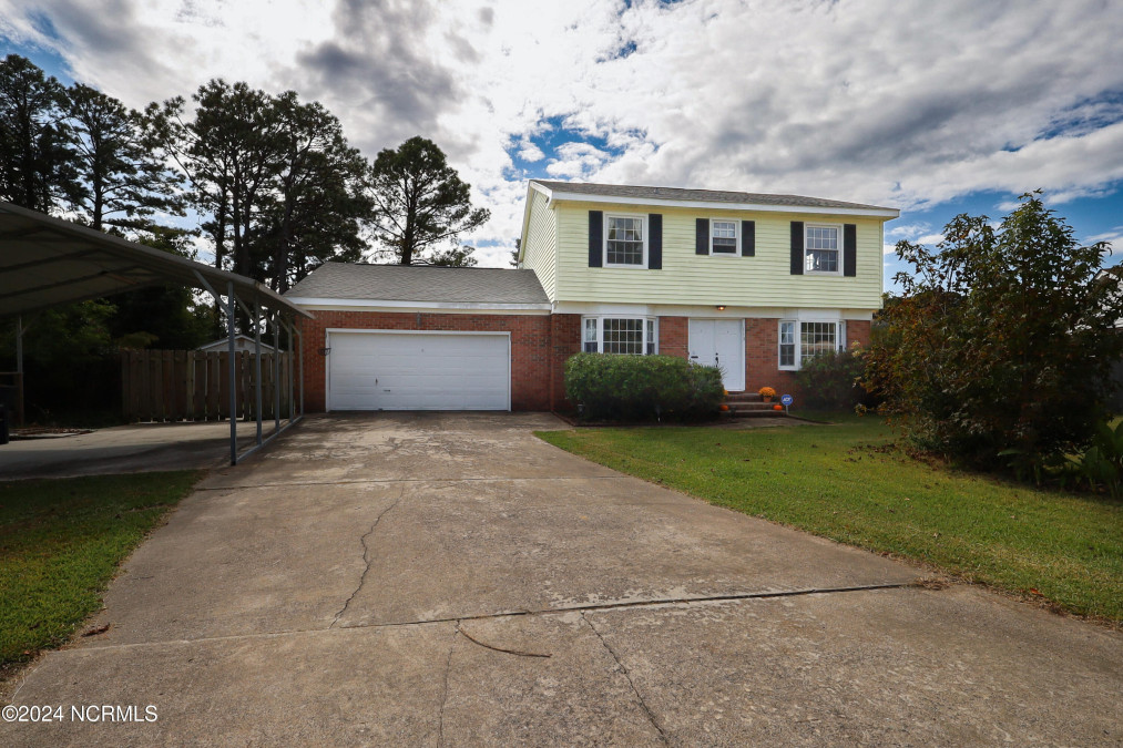 113 Ronny Ct Jacksonville, NC 28546