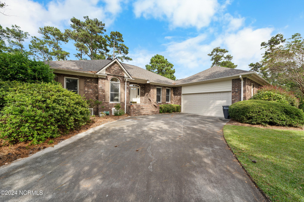 3394 Laurel Ln Southport, NC 28461