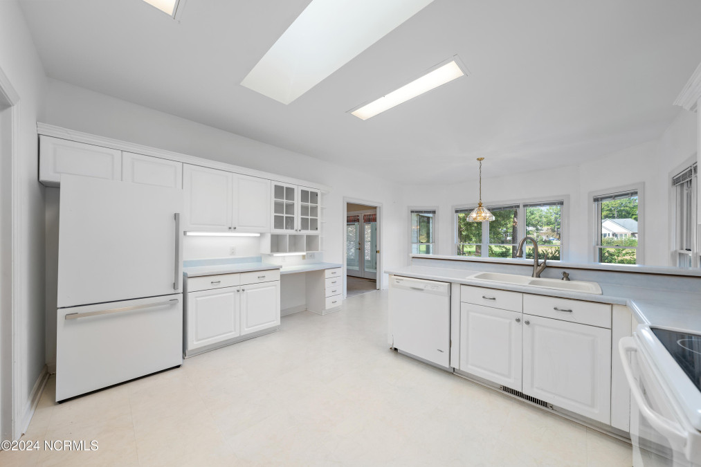 3394 Laurel Ln Southport, NC 28461