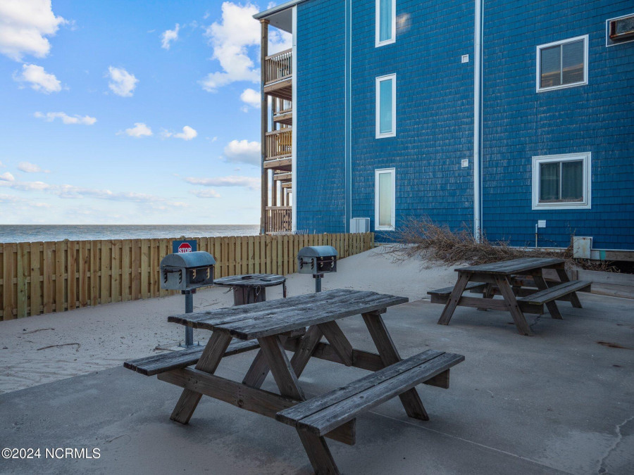 2182 New River Inlet Rd North Topsail Beach, NC 28460