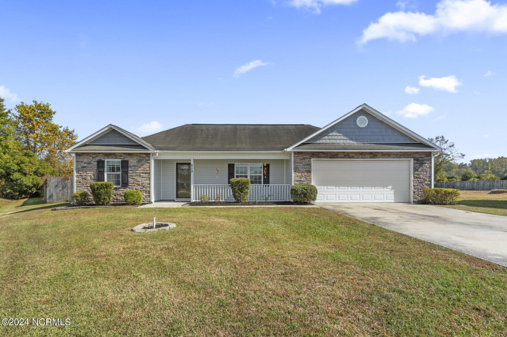 404 Chauncery Ct Jacksonville, NC 28540