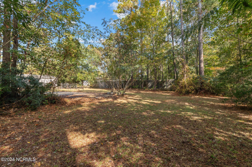 106 Woodland Dr Swansboro, NC 28584