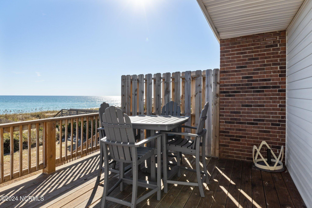 3307 Ocean Dr Emerald Isle, NC 28594