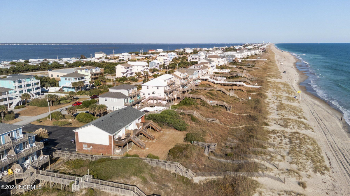 3307 Ocean Dr Emerald Isle, NC 28594