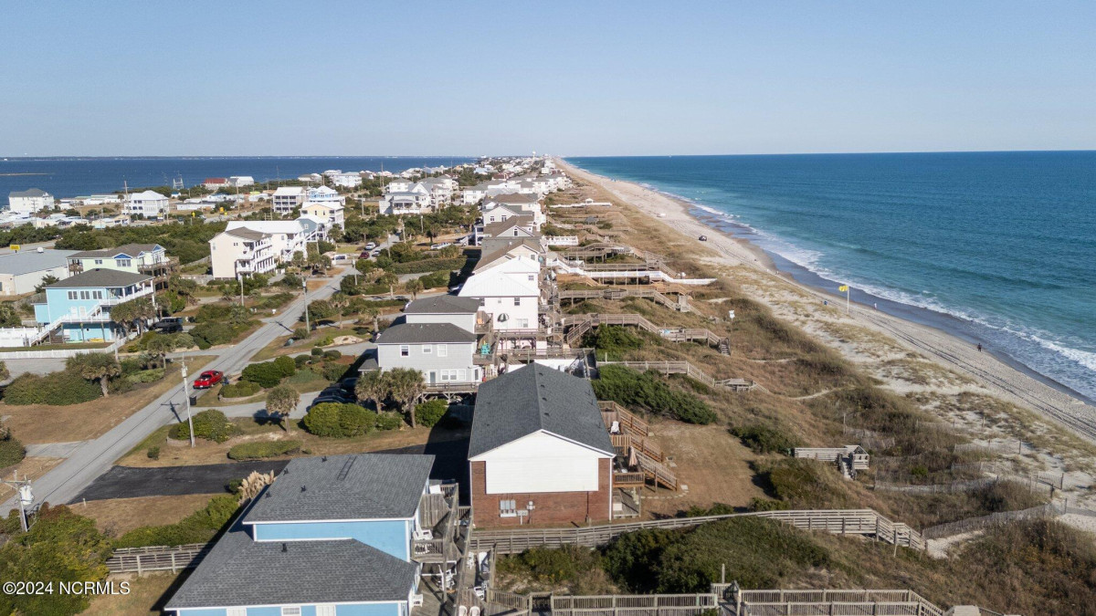 3307 Ocean Dr Emerald Isle, NC 28594