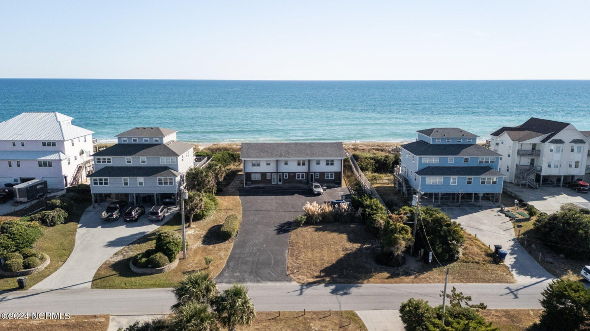 3307 Ocean Dr Emerald Isle, NC 28594