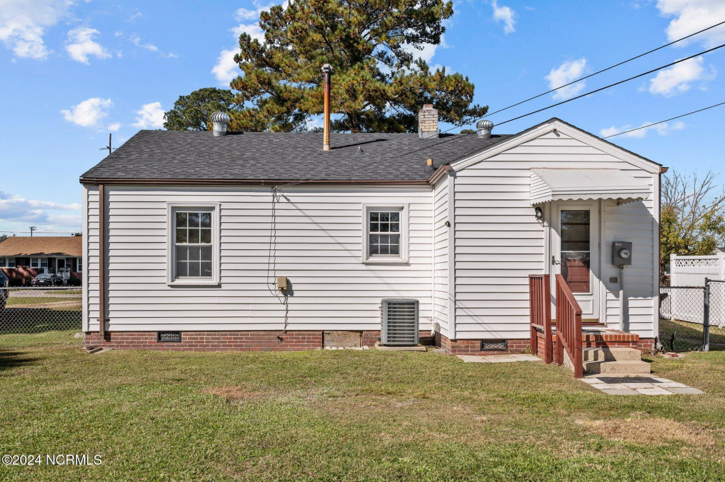 211 Speight Ave Tarboro, NC 27886