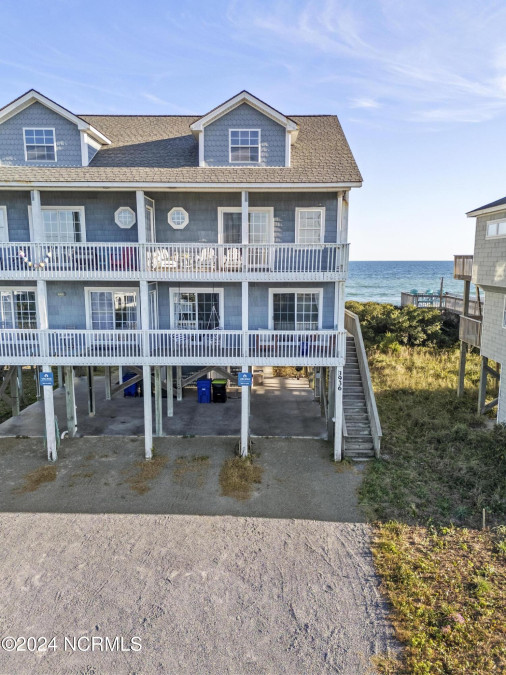 3936 Island Dr North Topsail Beach, NC 28460