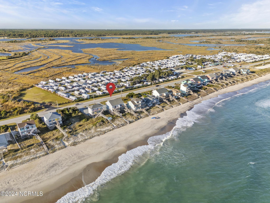 3936 Island Dr North Topsail Beach, NC 28460