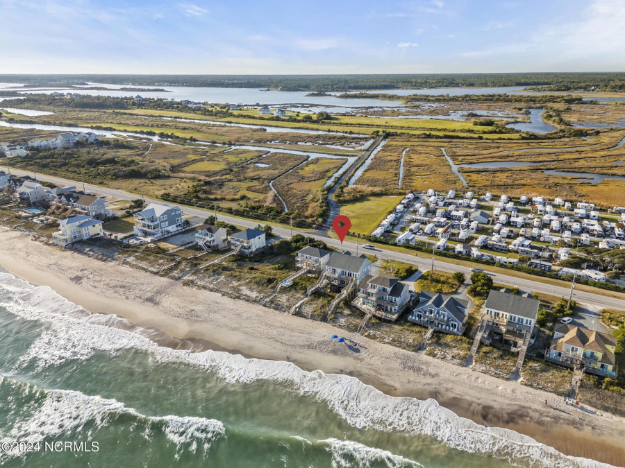 3936 Island Dr North Topsail Beach, NC 28460