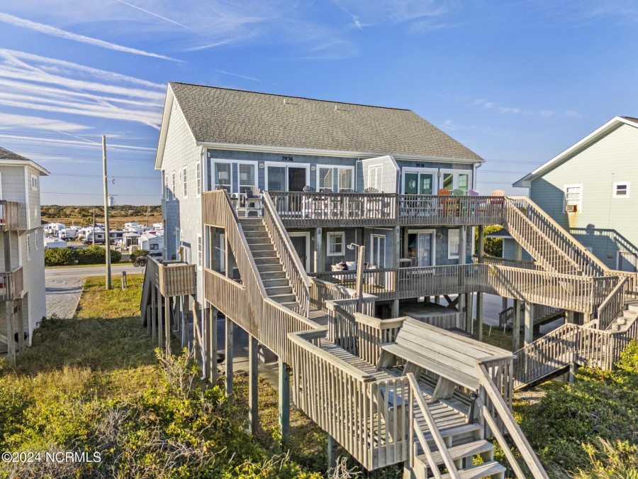 3936 Island Dr North Topsail Beach, NC 28460