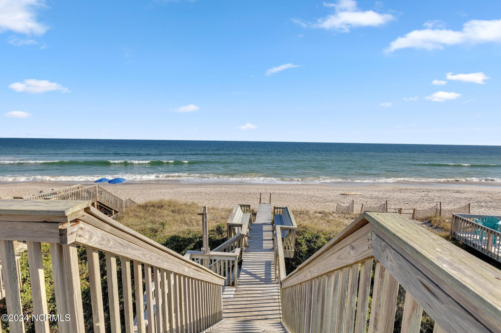 3936 Island Dr North Topsail Beach, NC 28460