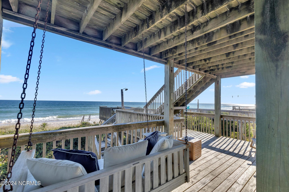 3936 Island Dr North Topsail Beach, NC 28460