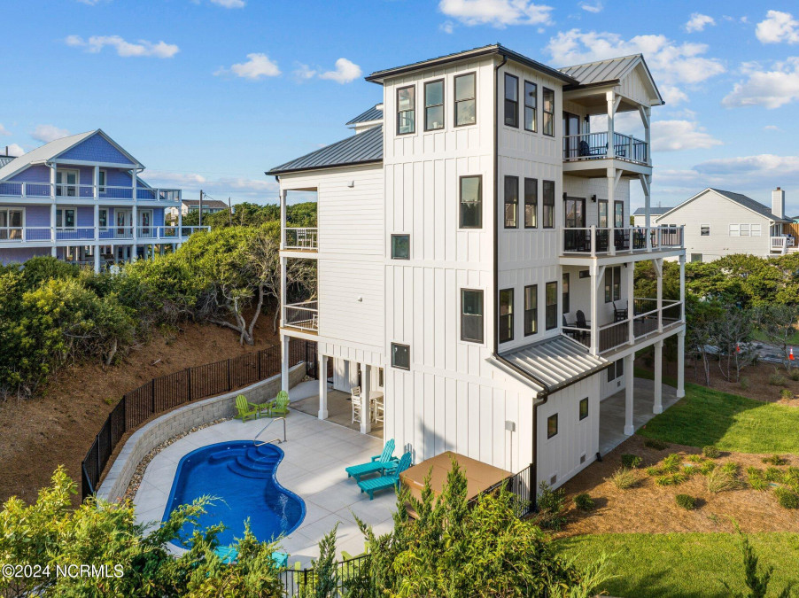 101 Melaine St Emerald Isle, NC 28594