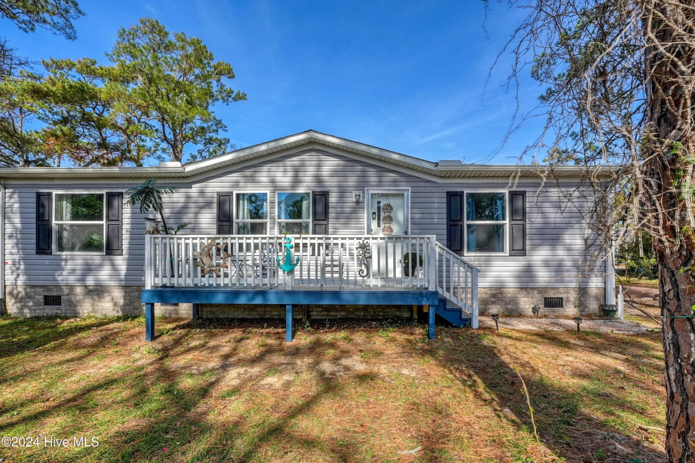 115 75th St Oak Island, NC 28465