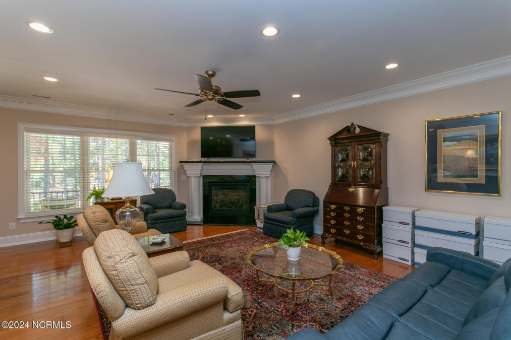 9 Scots Glen Dr Southern Pines, NC 28387