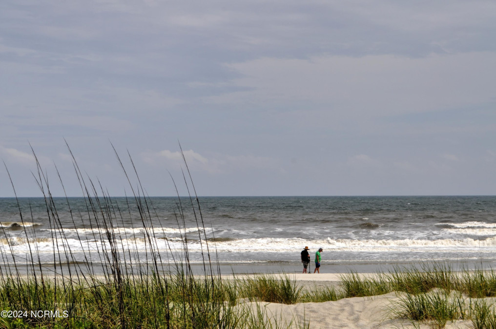 6 Raeford St Ocean Isle Beach, NC 28469