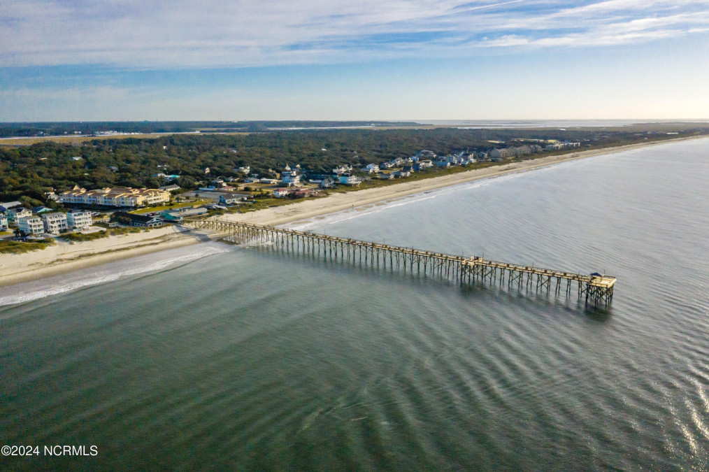 108 12th St Oak Island, NC 28465