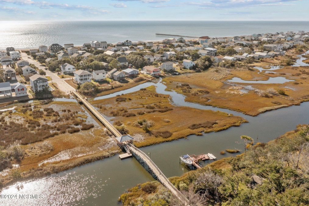 108 12th St Oak Island, NC 28465