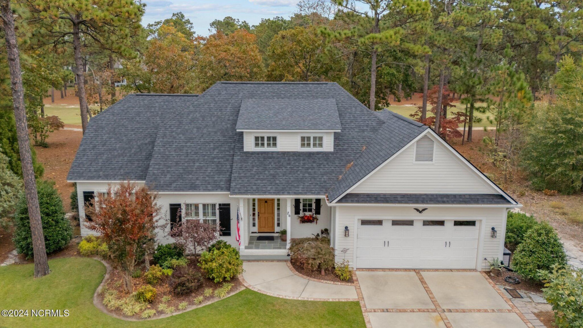 26 Lochwinnock Ln Pinehurst, NC 28374