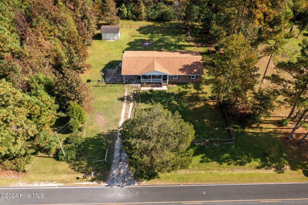 457 Davis Rd Richlands, NC 28574