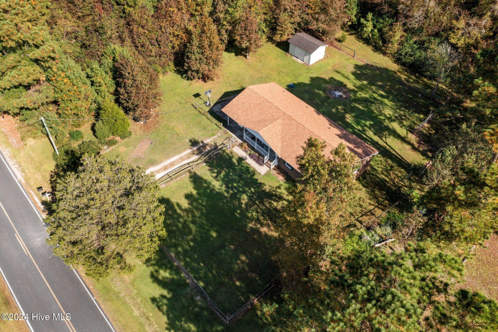 457 Davis Rd Richlands, NC 28574