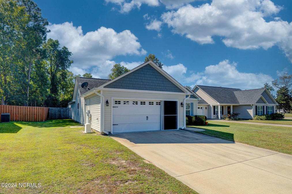 1024 Mill Creek Loop Leland, NC 28451