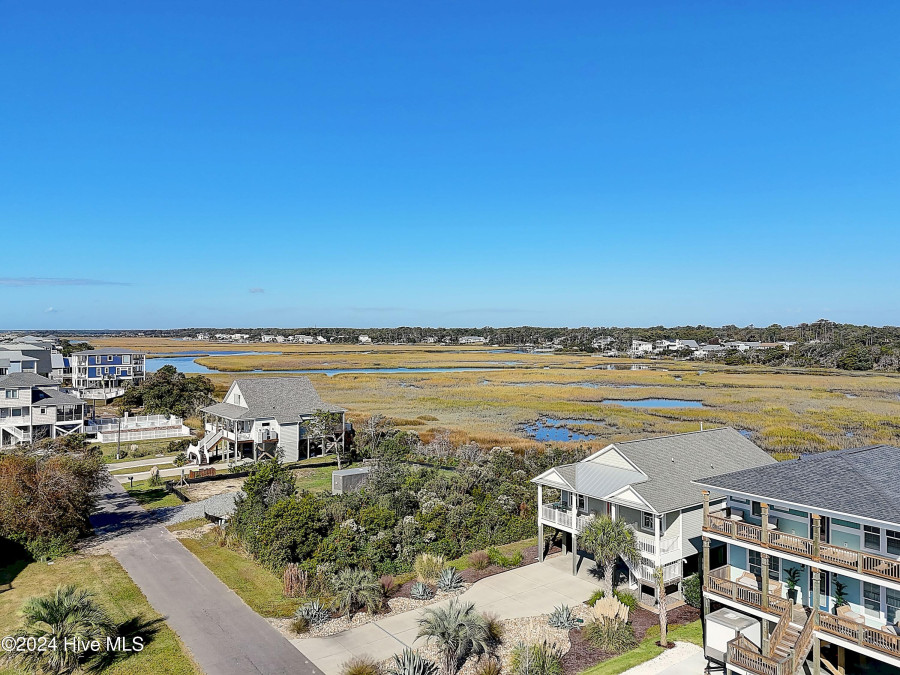 1020 Pelican Dr Oak Island, NC 28465