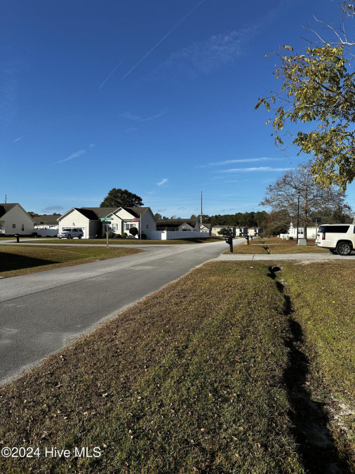 102 Path Finder Ln Swansboro, NC 28584