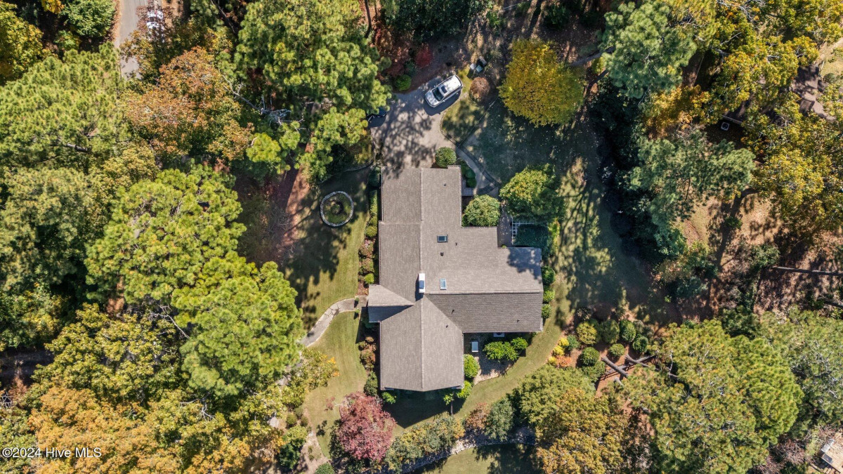 140 Riding Ln Southern Pines, NC 28387