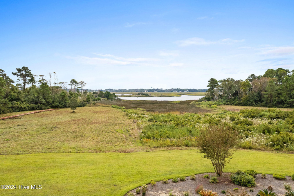 3100 Marsh Grove Ln Southport, NC 28461