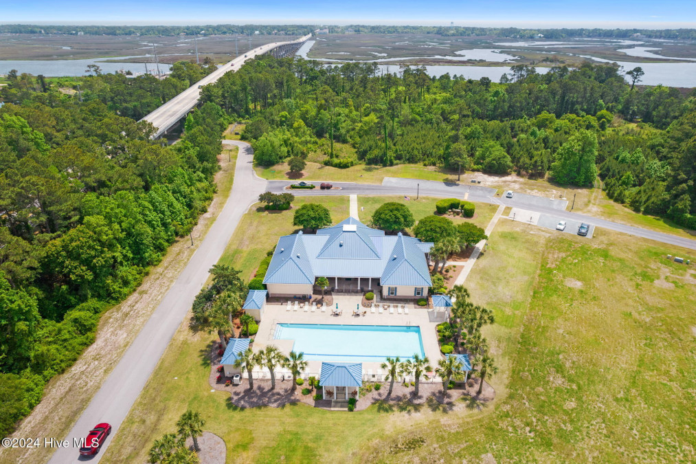 3100 Marsh Grove Ln Southport, NC 28461