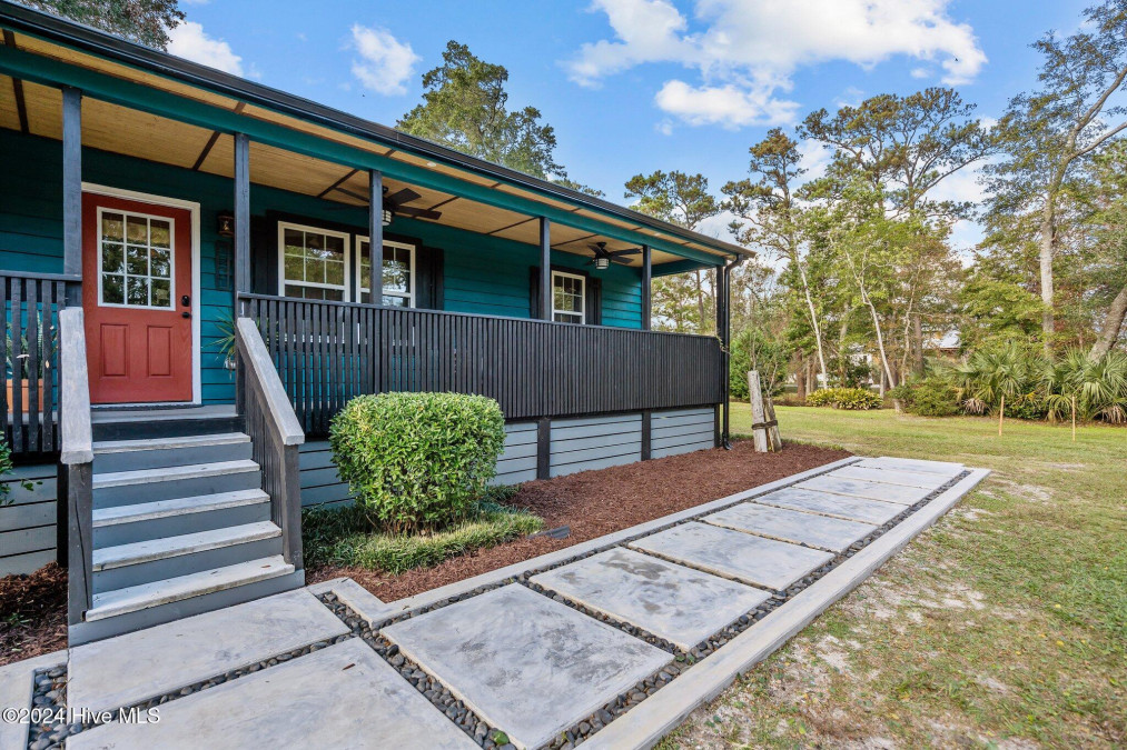 1231 Saint Joseph St Carolina Beach, NC 28428