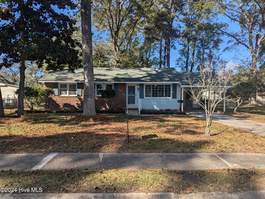 1109 Clifton Rd Jacksonville, NC 28540