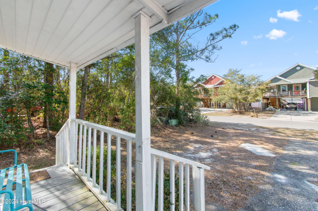 214 64th St Oak Island, NC 28465