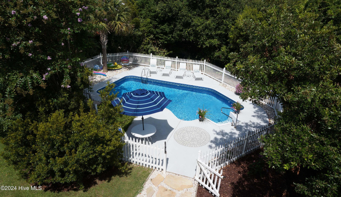 206 Shipwreck Ln Emerald Isle, NC 28594