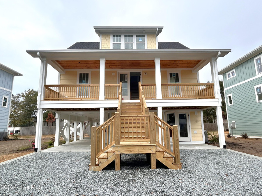 103 64th St Oak Island, NC 28465