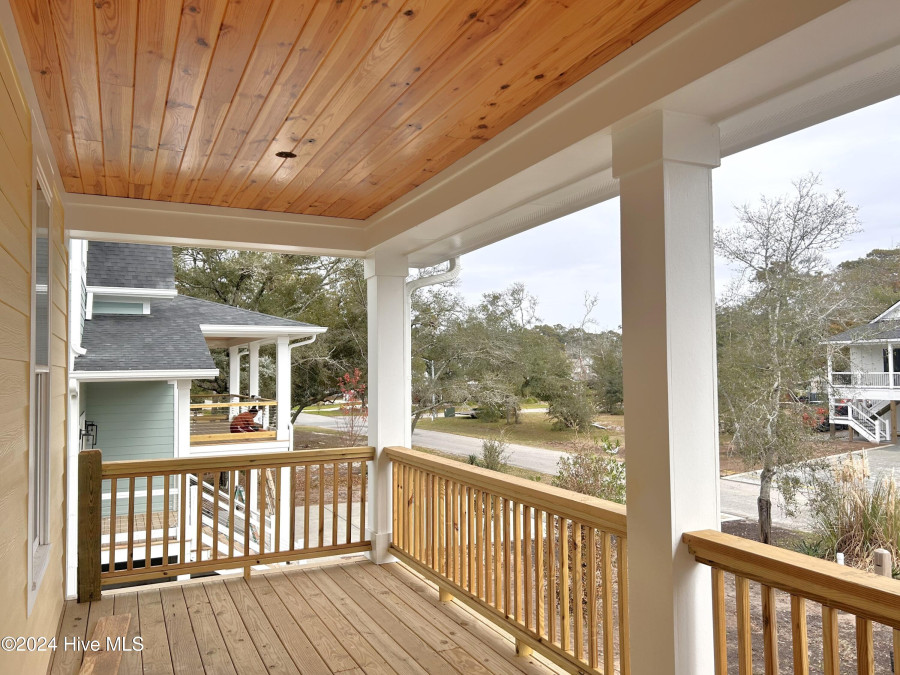 103 64th St Oak Island, NC 28465