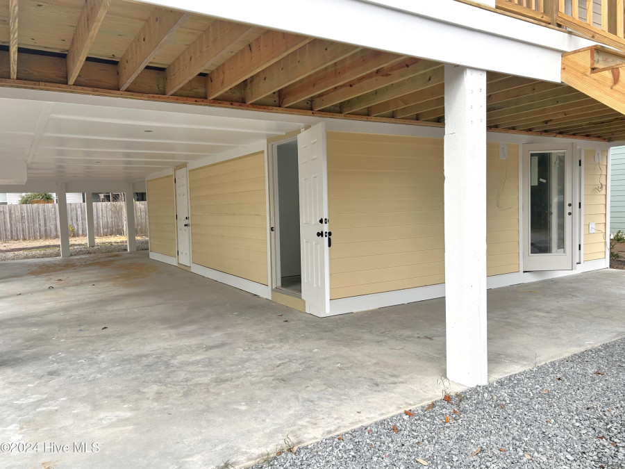 103 64th St Oak Island, NC 28465