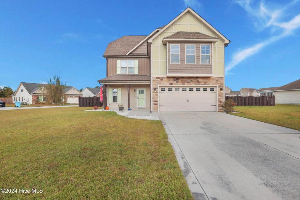 501 Louvre Ln Jacksonville, NC 28546