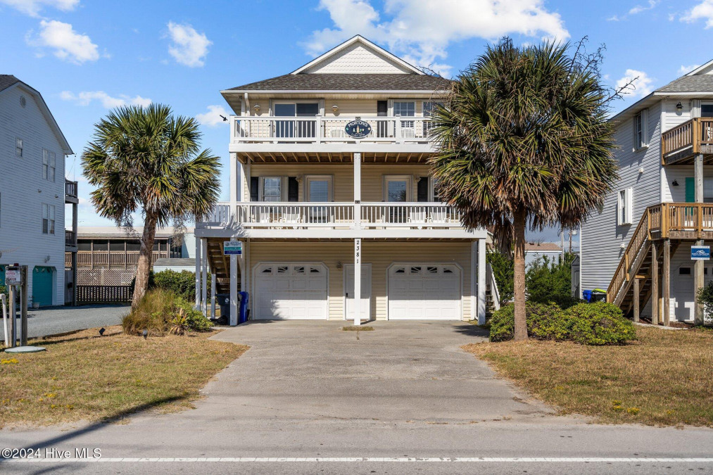 2381 Island Dr North Topsail Beach, NC 28460