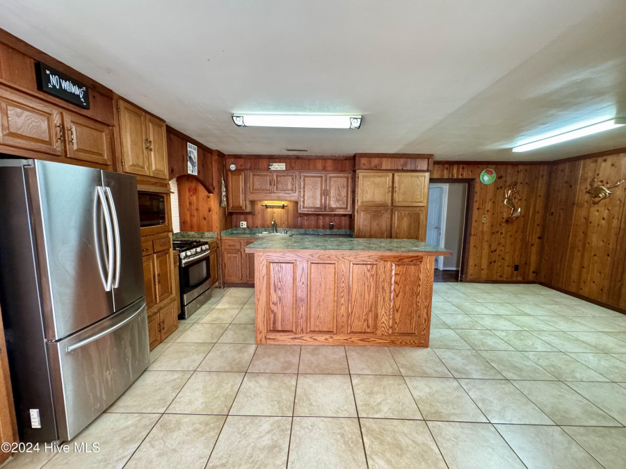 164 Jones Ln Knotts Island, NC 27950