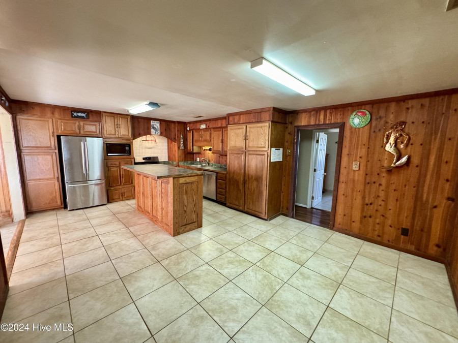 164 Jones Ln Knotts Island, NC 27950