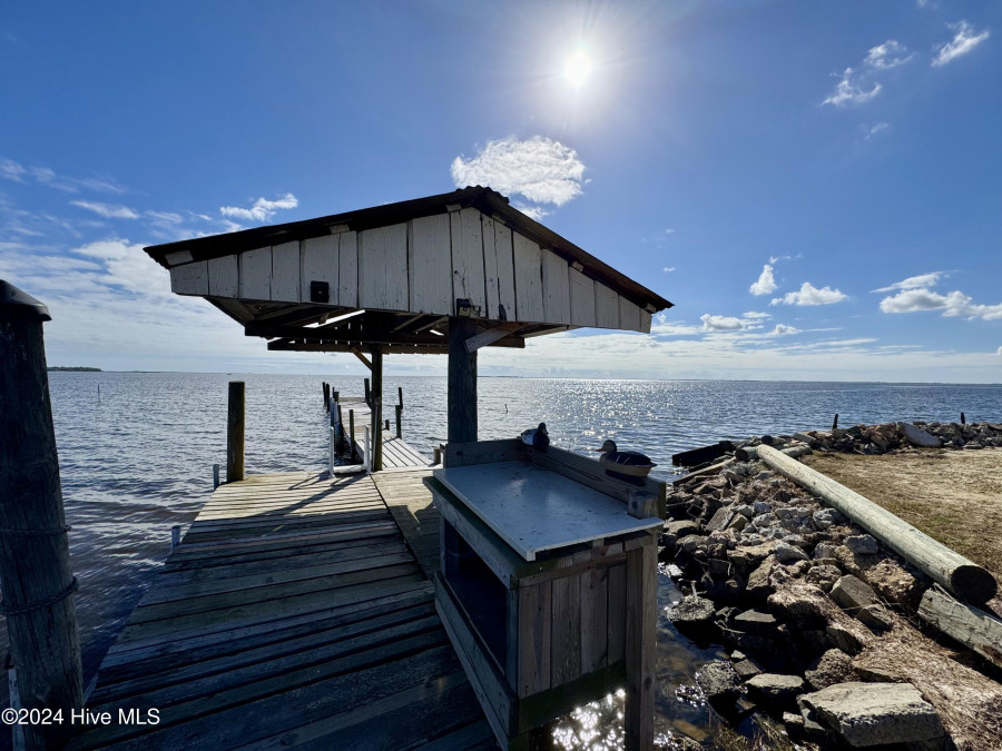 164 Jones Ln Knotts Island, NC 27950